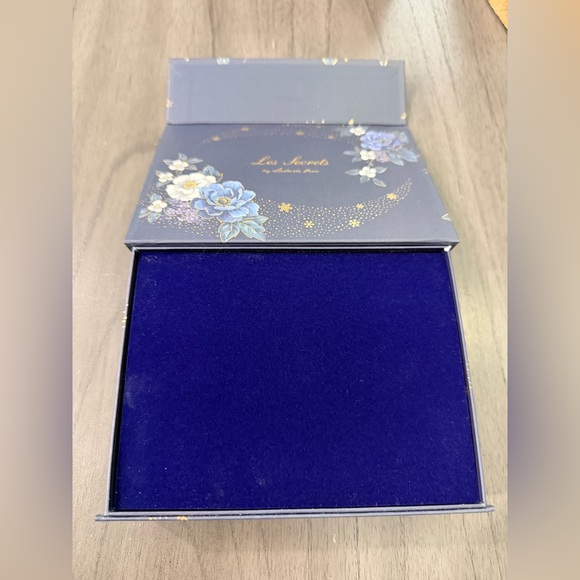 Laduree Les Secrets Macaron Keychain Charm - Authentic - Picture 4 of 4